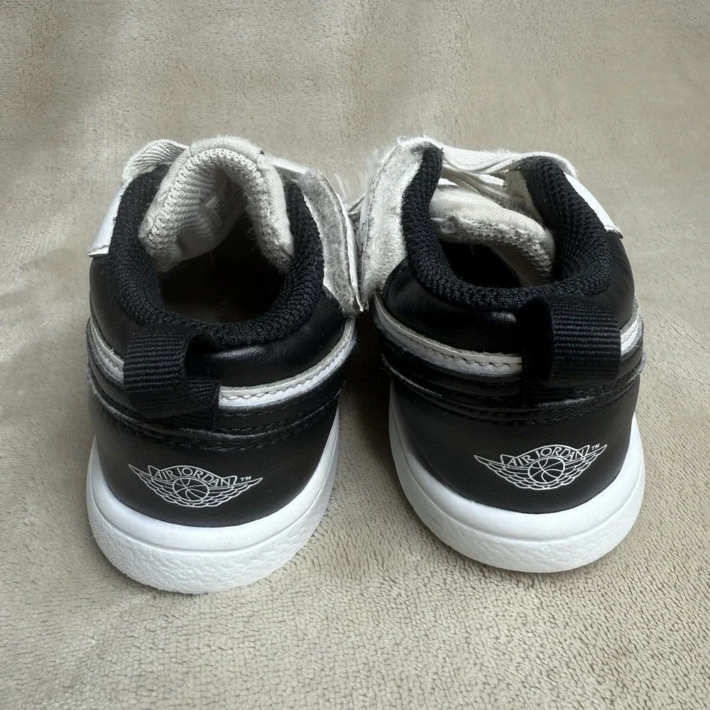 NIKE AIR JORDAN 1 LOW ALT (TD) WHITE/BLACK‎ (DR9747 132) size 9.5 toddler shoes